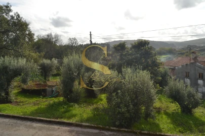 Moradia T5 para Venda em Chão de Couce