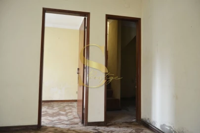 Moradia T5 para Venda em Chão de Couce