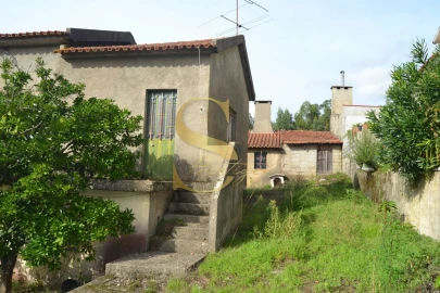 Moradia T5 para Venda em Chão de Couce