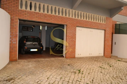 Moradia T4 para Venda em Leiria, Pousos, Barreira e Cortes