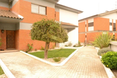 Moradia T4 para Venda em Leiria, Pousos, Barreira e Cortes