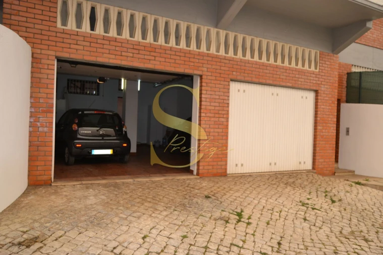 Moradia T4 para Venda em Leiria, Pousos, Barreira e Cortes Foto 7