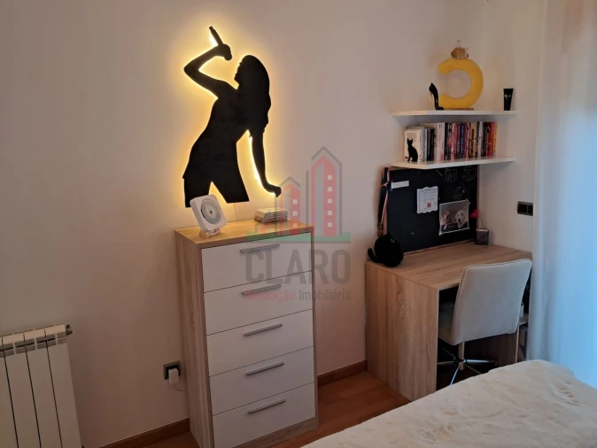 Moradia T5 para Venda em Tavarede Foto 48