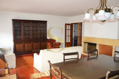 Apartamento T2 para Venda em Leiria, Pousos, Barreira e Cortes