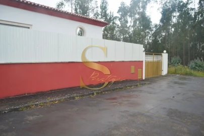 Moradia T3 para Venda em Santa Eufémia e Boa Vista