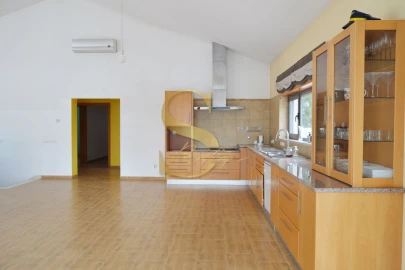 Moradia T3 para Venda em Santa Eufémia e Boa Vista