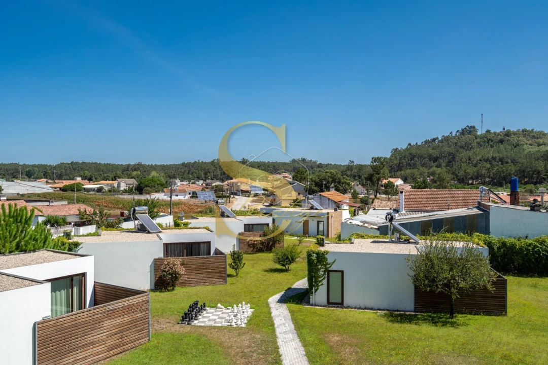 Quinta T10 para Venda em Monte Redondo e Carreira Foto 1