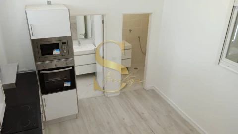 Loja para Venda em Alto do Seixalinho, Santo André e Verderena