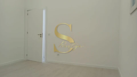 Loja para Venda em Alto do Seixalinho, Santo André e Verderena