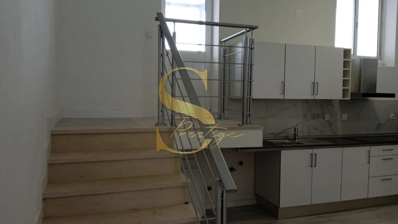 Loja para Venda em Alto do Seixalinho, Santo André e Verderena Foto 2