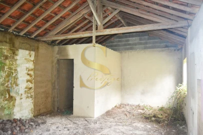 Moradia T3 para Venda em Rio de Couros e Casal dos Bernardos