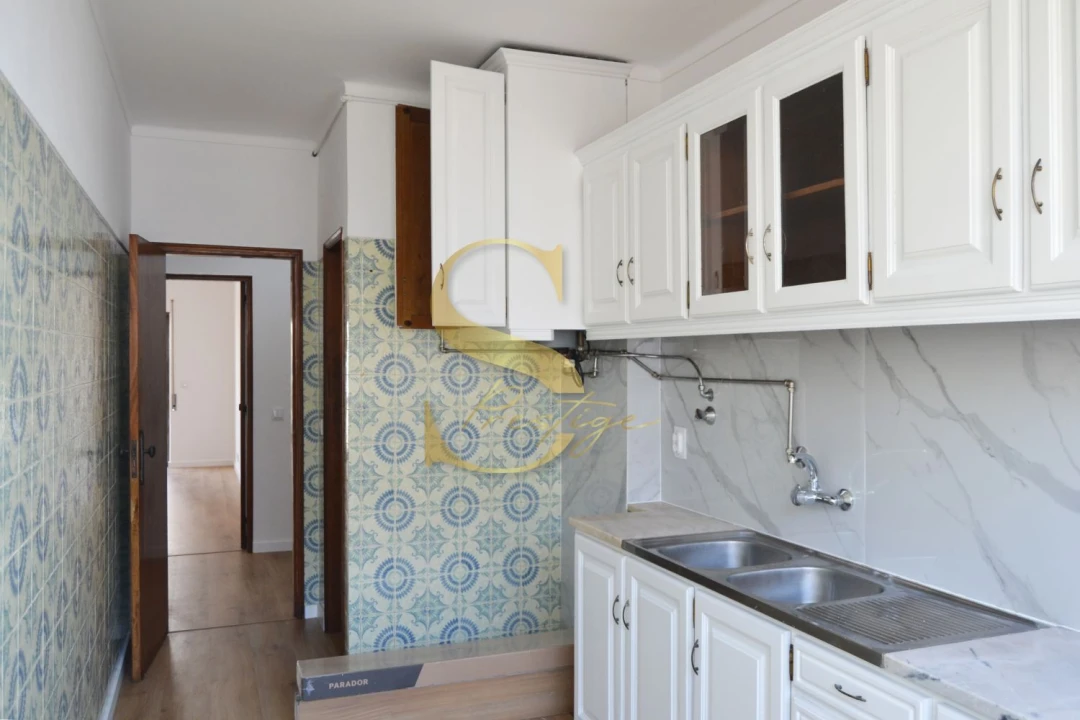 Apartamento T3 para Venda em Leiria, Pousos, Barreira e Cortes Foto 12