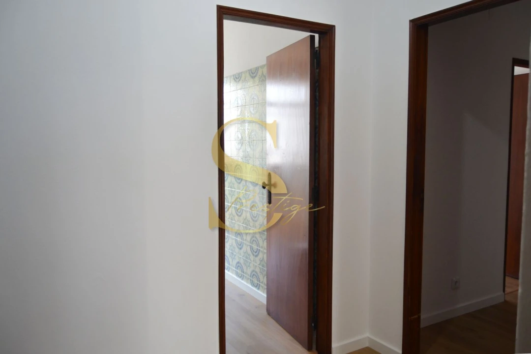 Apartamento T3 para Venda em Leiria, Pousos, Barreira e Cortes Foto 35