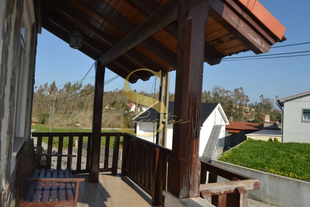 Moradia T4 para Venda em Maceira Foto 2