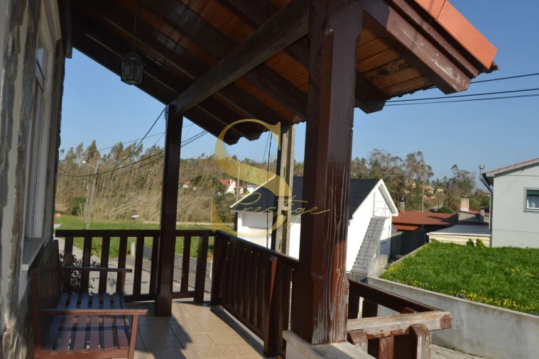 Moradia T4 para Venda em Maceira Foto 2