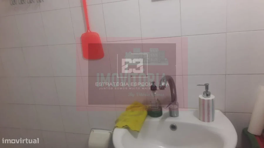 Loja para Venda em Charneca de Caparica e Sobreda Foto 13
