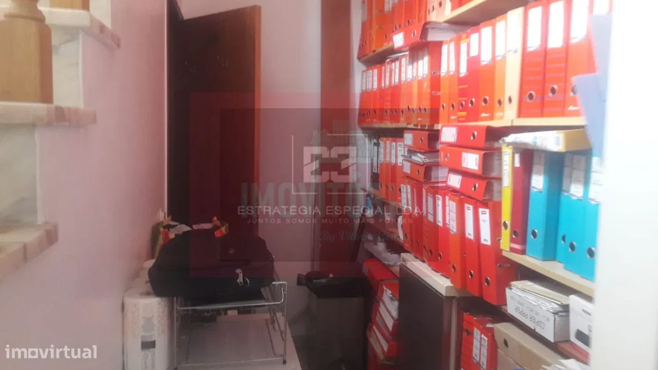 Loja para Venda em Charneca de Caparica e Sobreda Foto 11