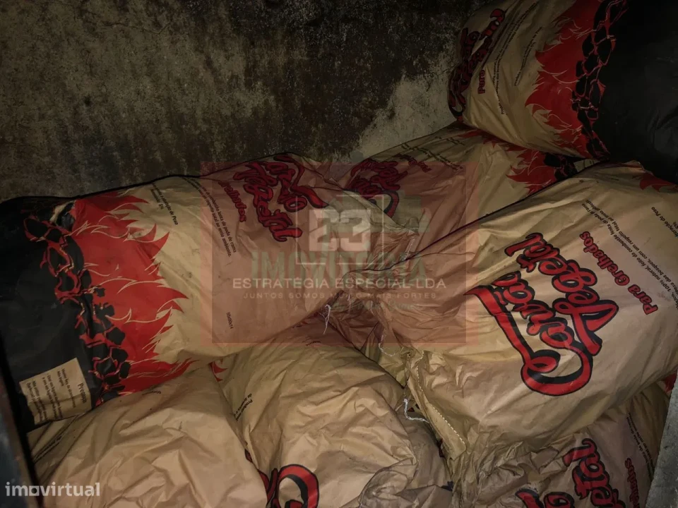 Loja para Trespasse em Palmela Foto 13