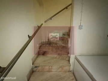 Loja para Venda em Algueirão-Mem Martins