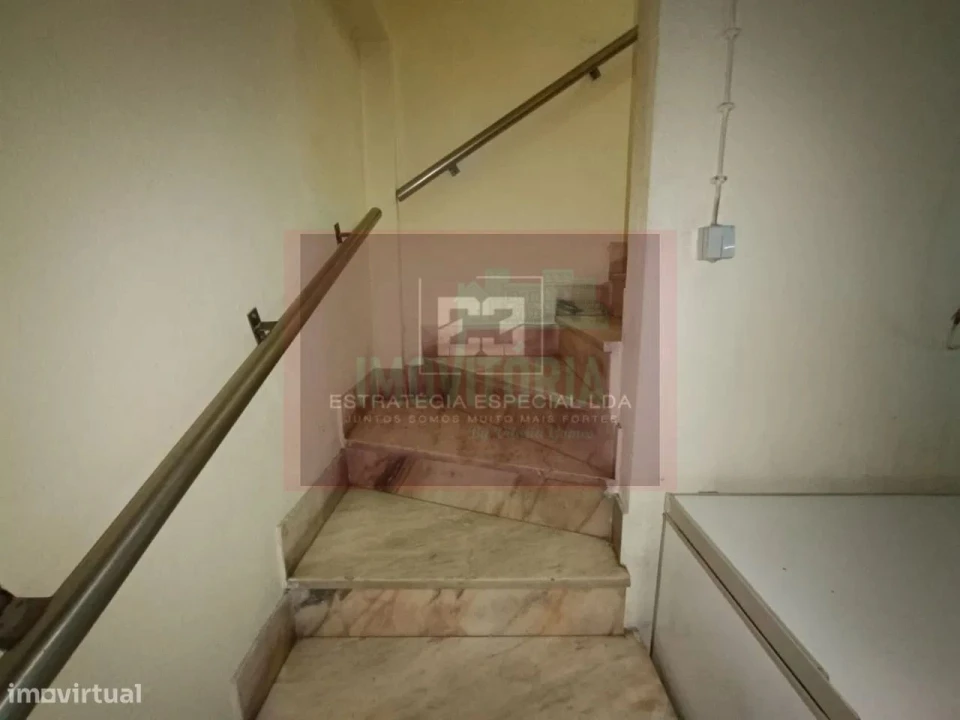 Loja para Venda em Algueirão-Mem Martins Foto 7