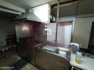 Loja para Trespasse em Algueirão-Mem Martins