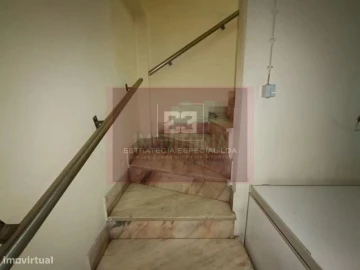 Loja para Trespasse em Algueirão-Mem Martins