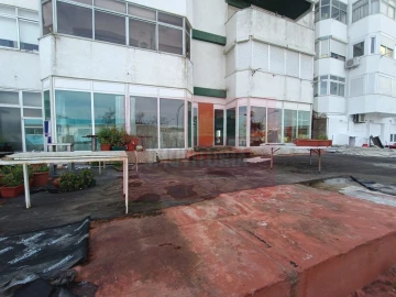 Loja para Trespasse em Costa da Caparica