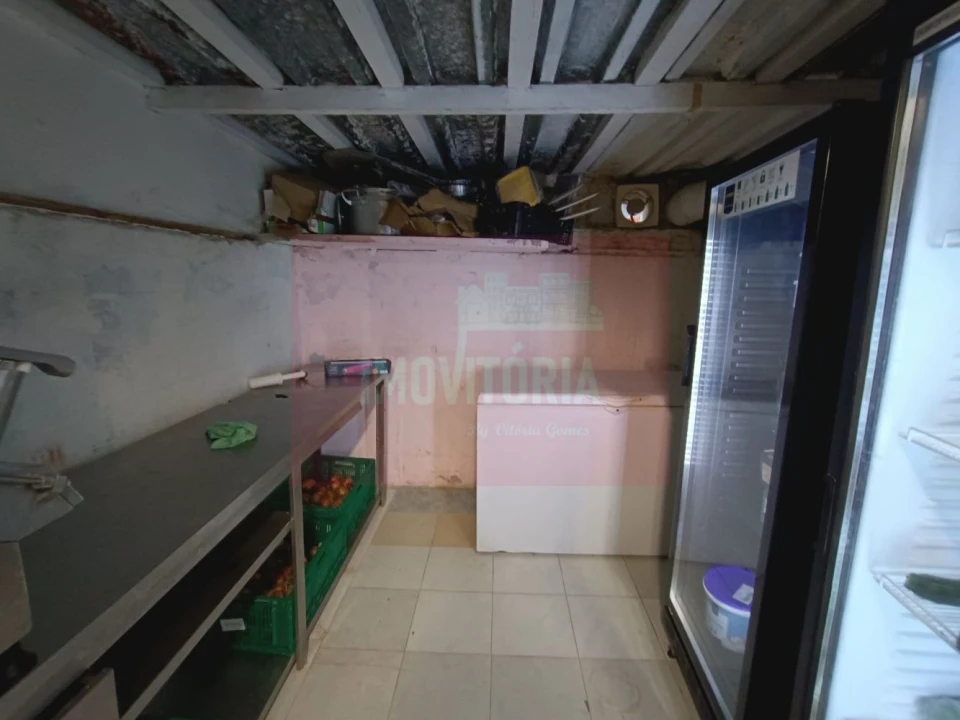 Loja para Trespasse em Costa da Caparica Foto 23