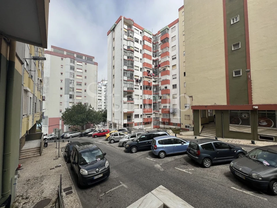 Apartamento T1 para Venda em Águas Livres Foto 11