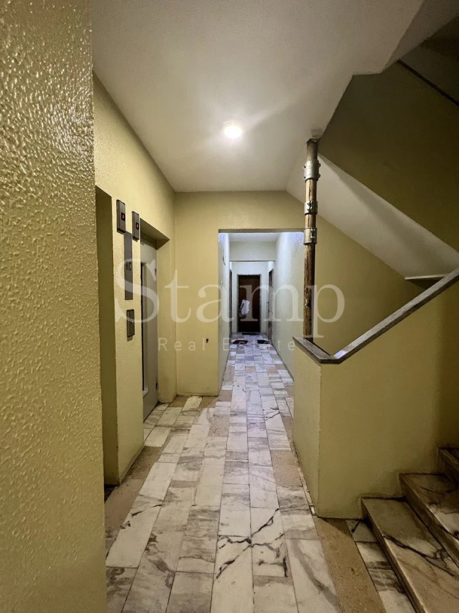 Apartamento T1 para Venda em Águas Livres Foto 10