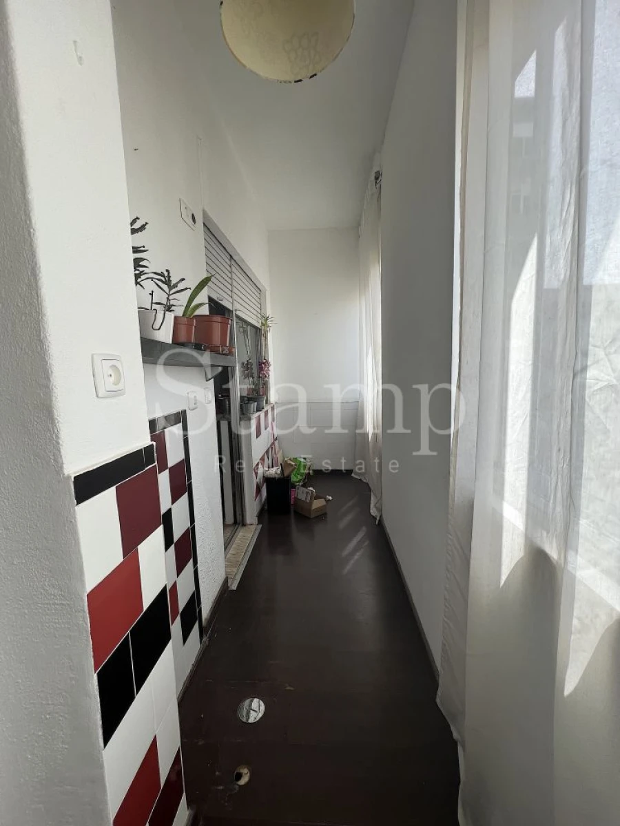 Apartamento T1 para Venda em Águas Livres Foto 6