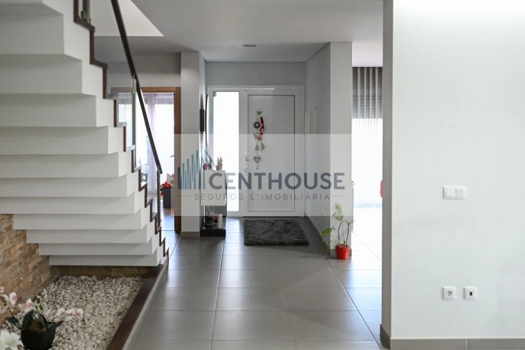 Moradia T4 para Venda em Tocha Foto 4