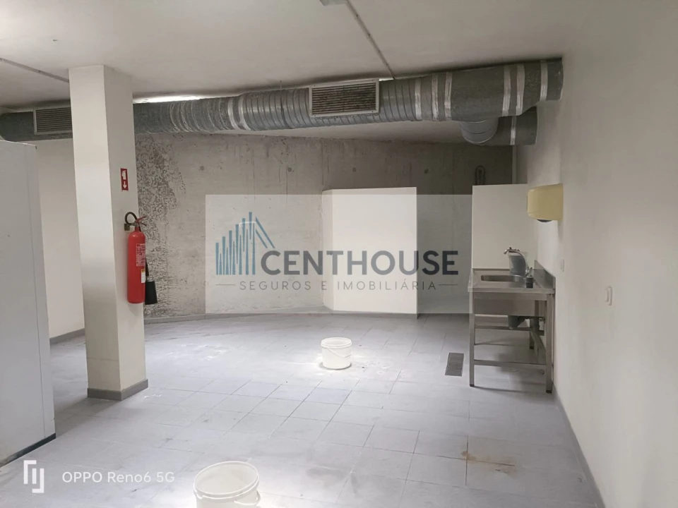 Loja para Venda em Ançã Foto 26