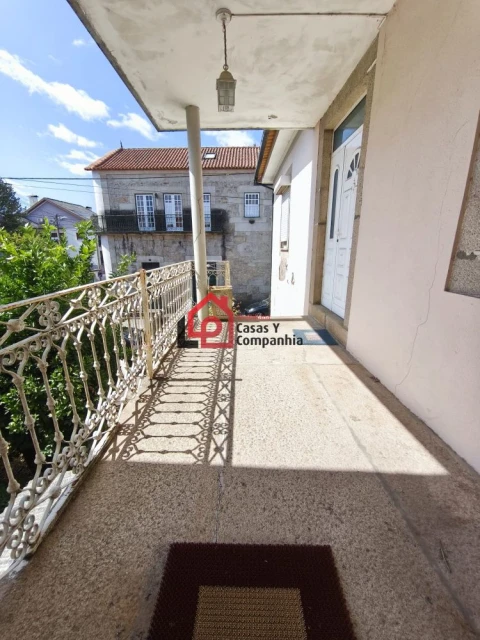 Moradia T6 para Venda em Abraveses