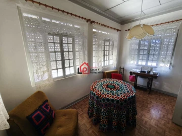 Moradia T6 para Venda em Abraveses