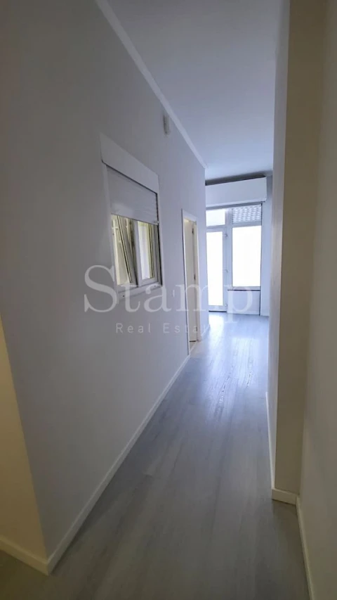 Loja para Venda em Queluz e Belas