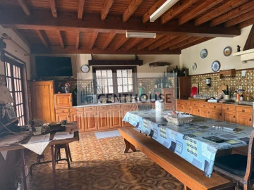 Moradia T6 para Venda em Sepins e Bolho