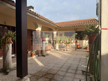 Moradia T6 para Venda em Sepins e Bolho