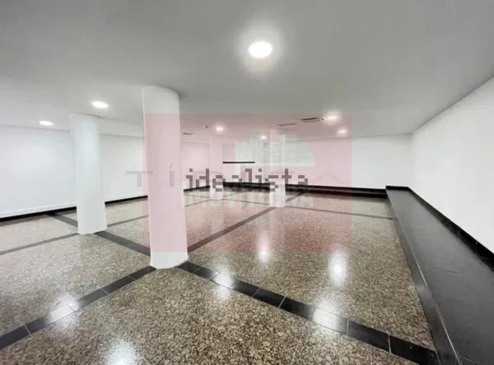 Loja para Arrendamento em Penha de França Foto 2