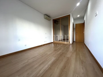 Apartamento T3 para Venda em Odivelas