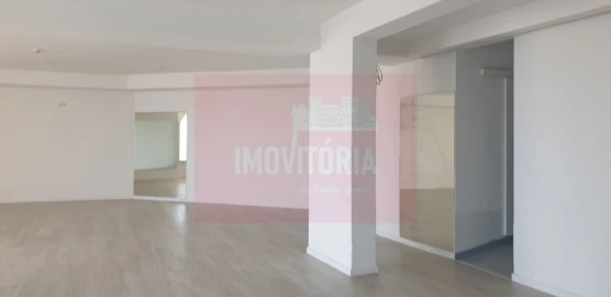 Loja para Arrendamento em Cascais e Estoril