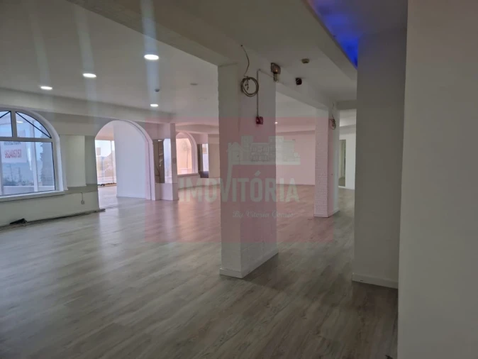 Loja para Arrendamento em Cascais e Estoril Foto 2