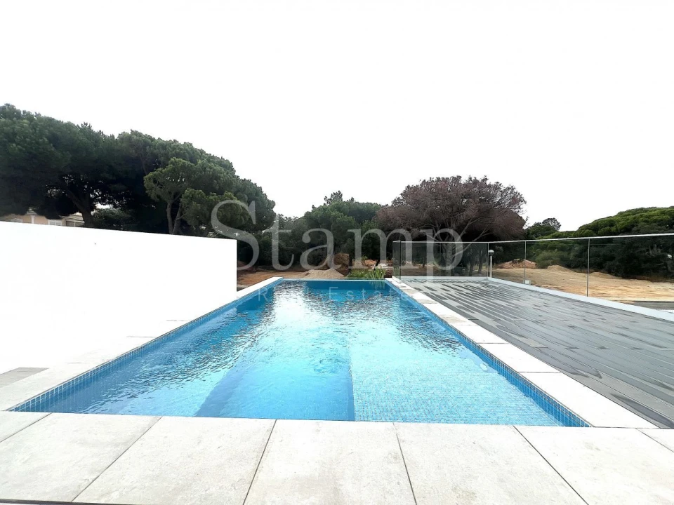 Moradia T3 para Venda em Almancil Foto 1