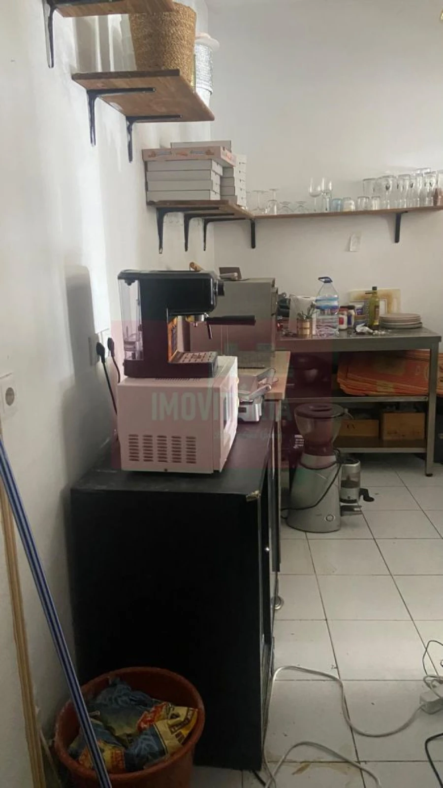 Loja para Trespasse em Santa Maria Maior Foto 14