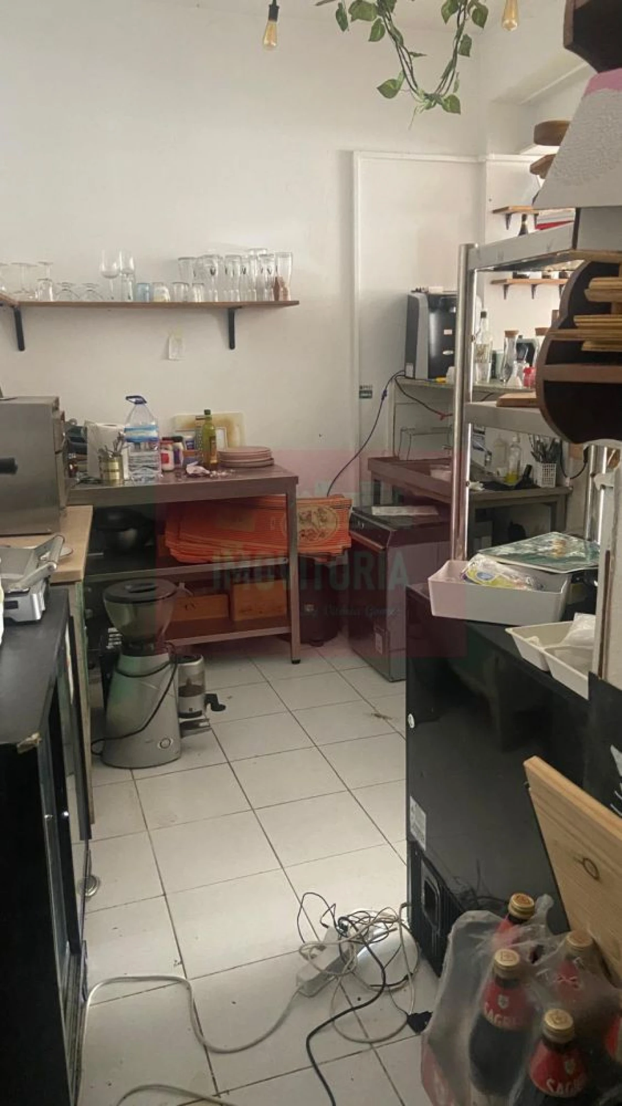 Loja para Trespasse em Santa Maria Maior Foto 13