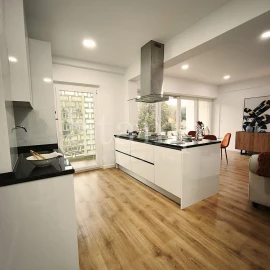 Apartamento T3 para Venda em Benfica