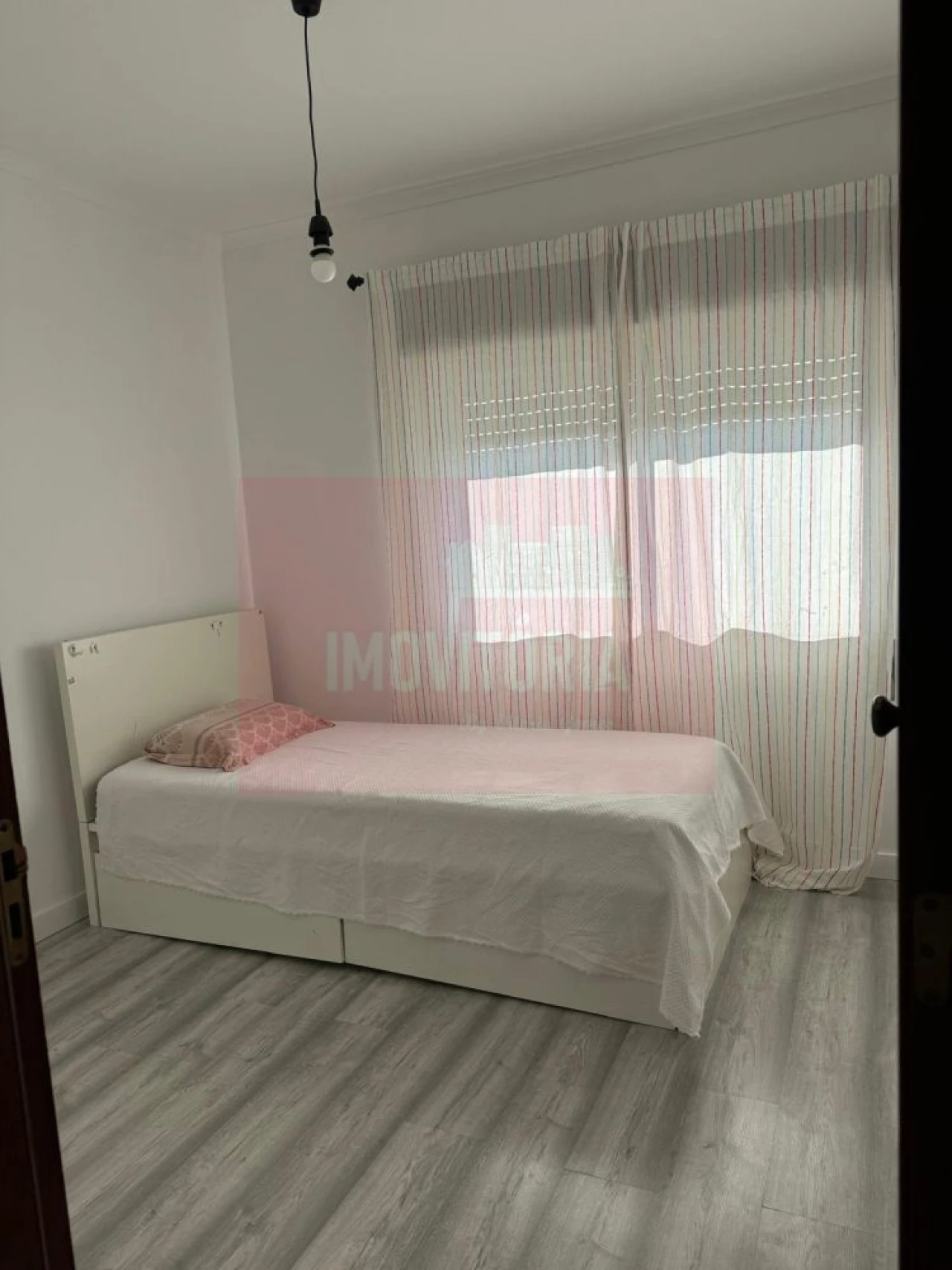 Apartamento T4 para Venda em Alcabideche Foto 13