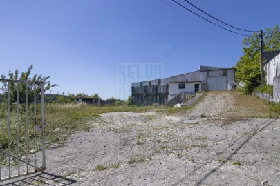 Loja para Venda em Penamaior