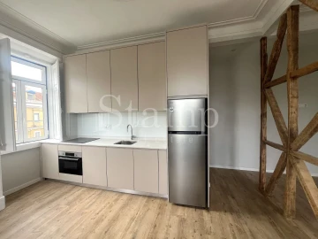 Apartamento T2 para Venda em Oeiras e São Julião da Barra, Paço de Arcos e Caxias