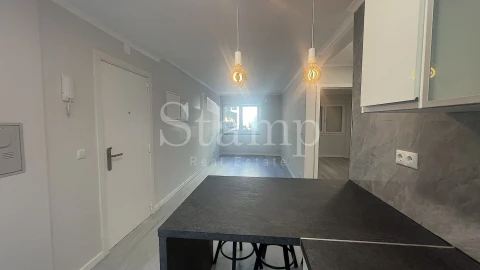 Apartamento T2 para Venda em Benfica